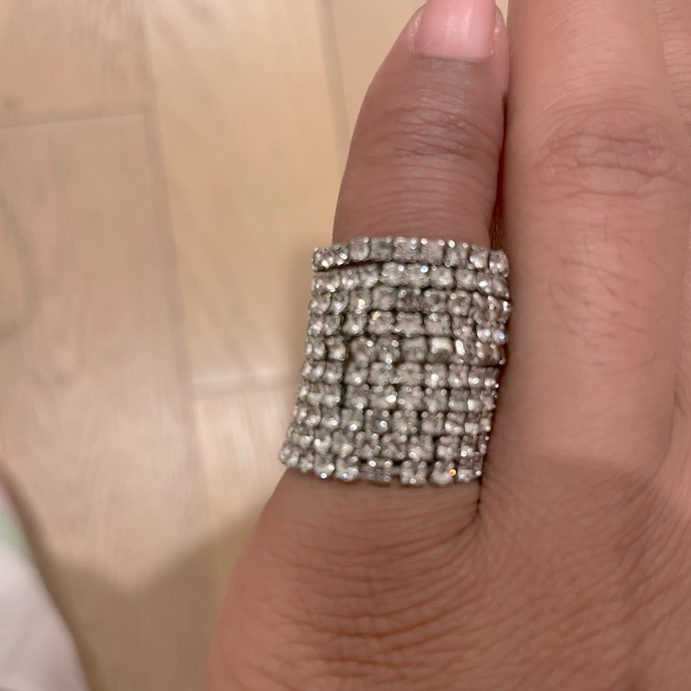 Elegant Silver Crystal Rings - Picture 2 of 6
